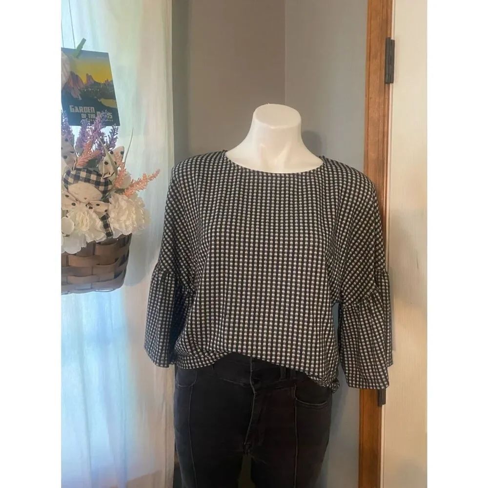 Zara Women's Black and White Checkered Boatneck Ruffle Sleeve Blouse